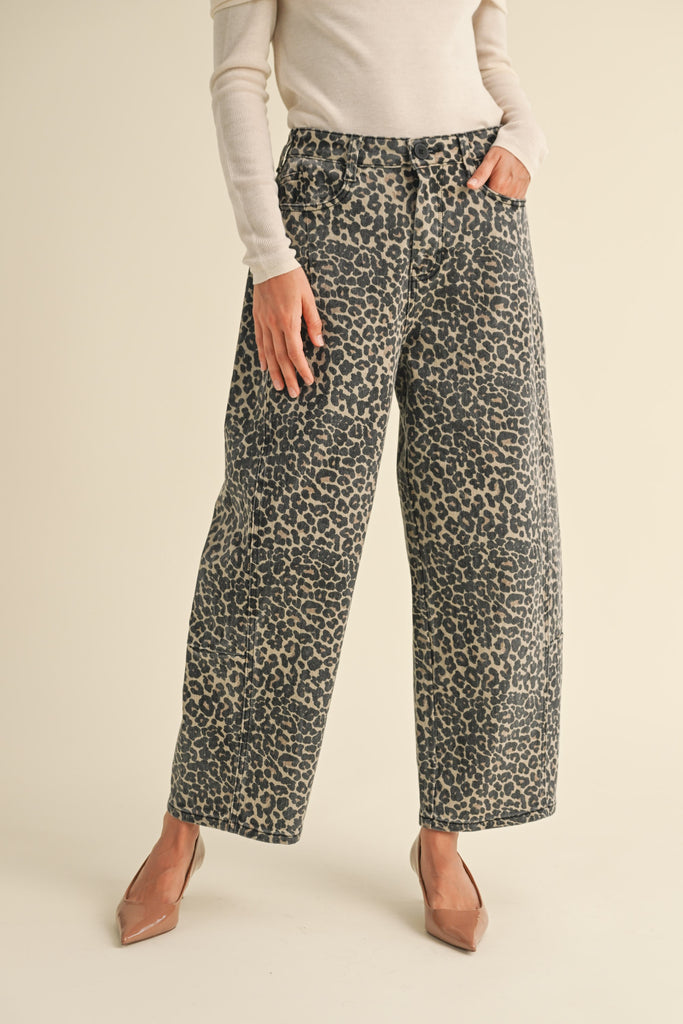 In The Wild Barrel Pants Clothing Peacocks & Pearls Brown S