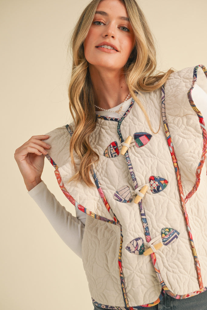 Unique Vibes Quilted Vest Clothing Peacocks & Pearls   